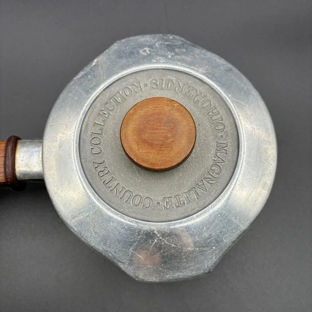Vtg Magnalite GHC Country Collection #5681 - 1 Qt Sauce Pan Pot With LID .946L